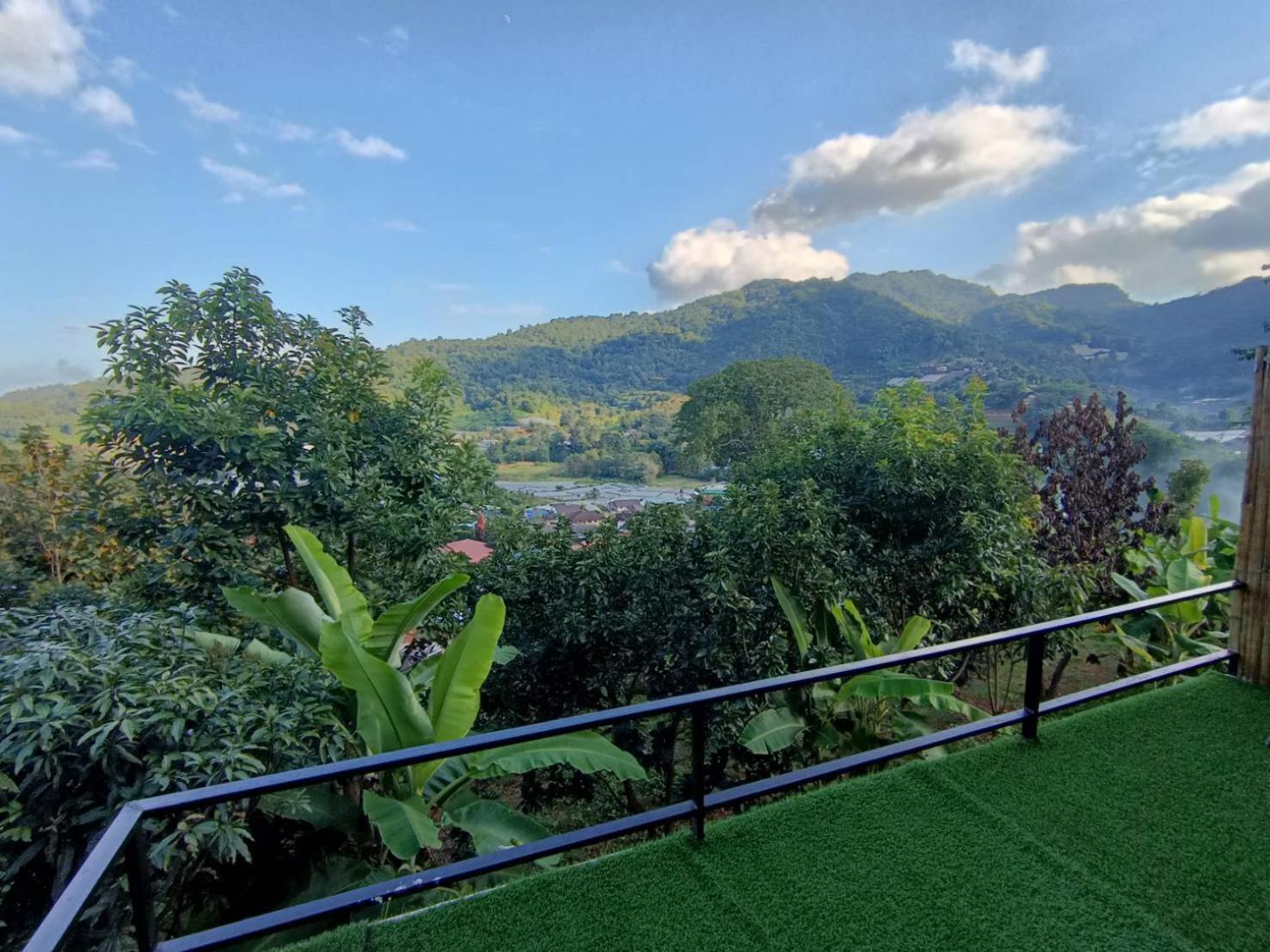 Hotel Mon View Doi Chiang Mai Exterior foto